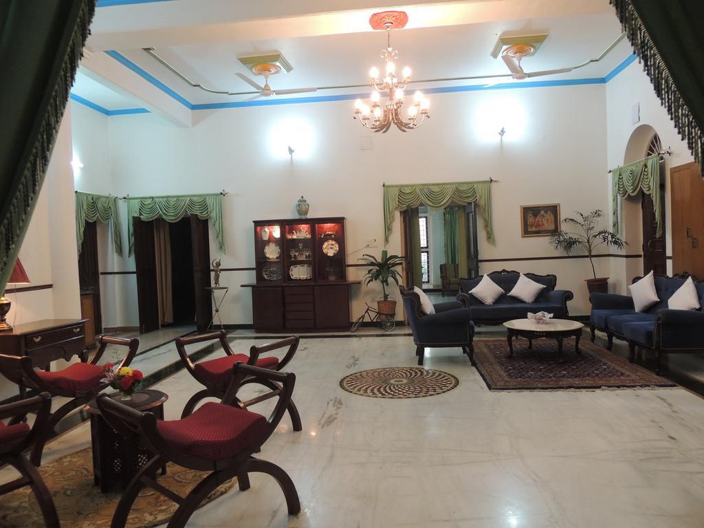 Kunjpur Guest House Allāhābād Junction Quarto foto